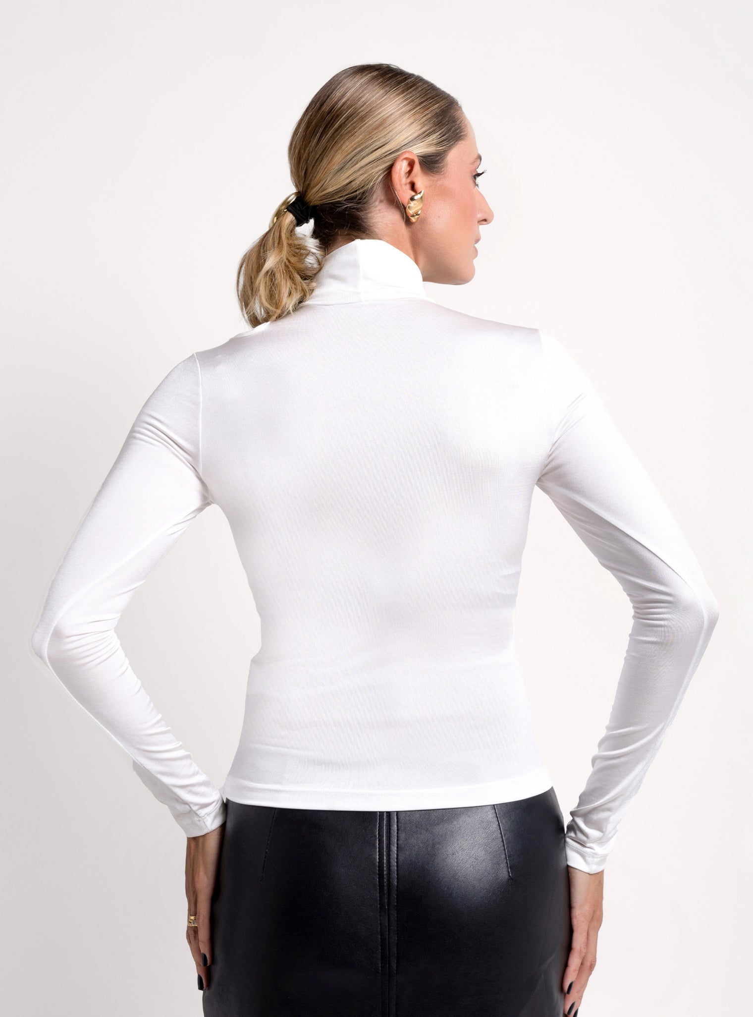 Blusa Malha Recorte Off