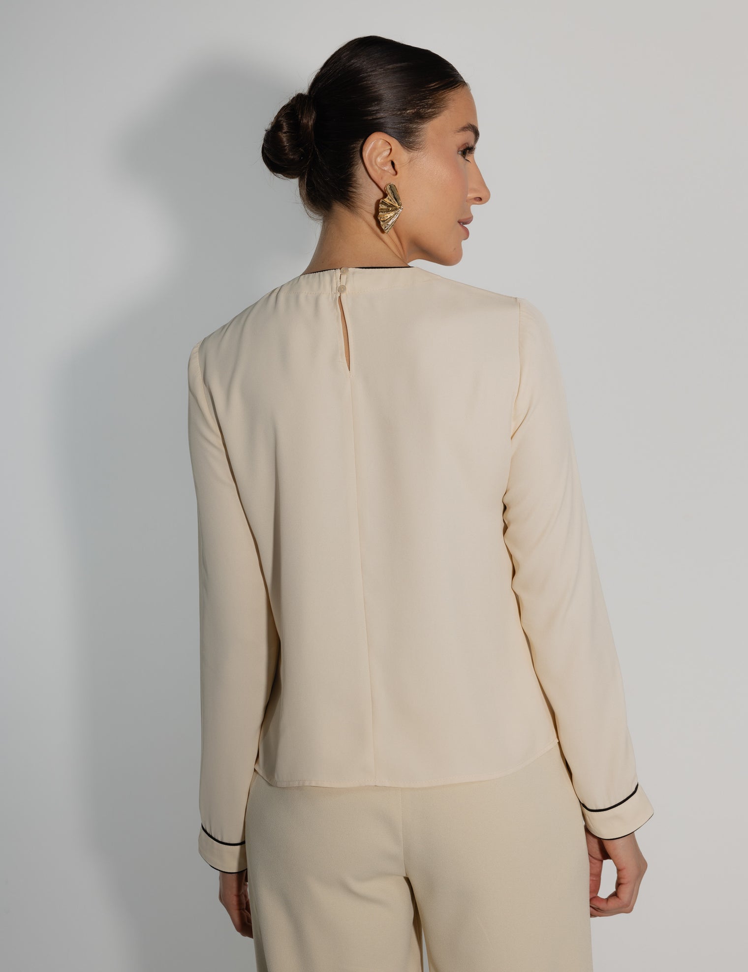 Blusa Bicolor Crepe Creme