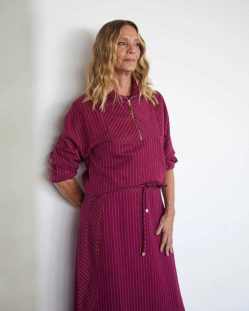 Casaco Cropped Dumball Risca De Giz Vinho