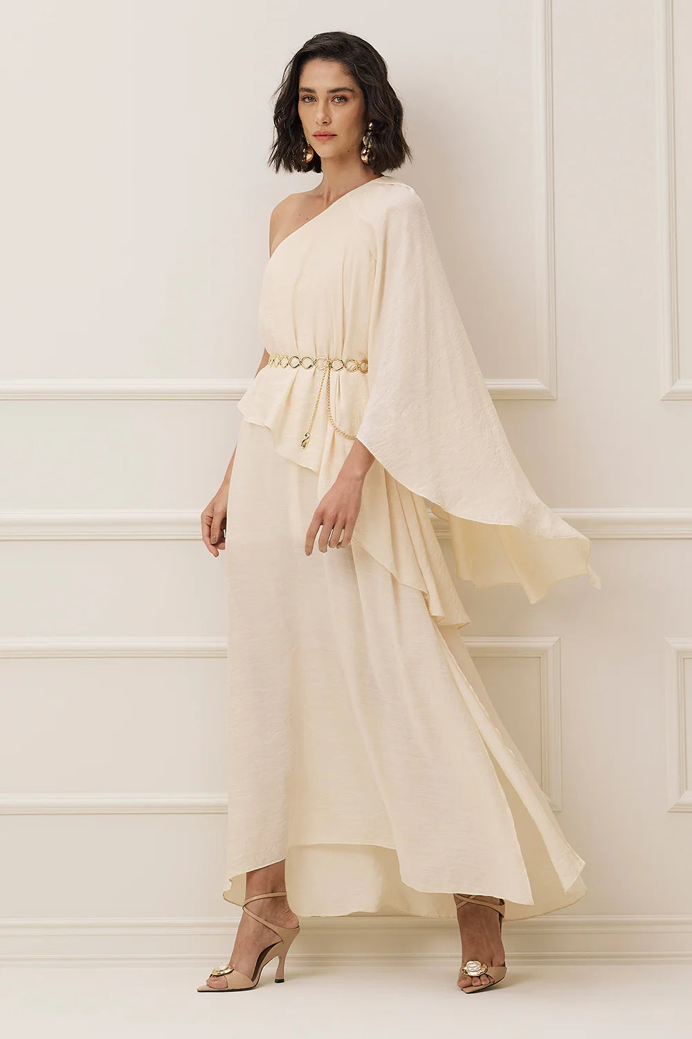 Vestido Longo Liso Ombro Único C/ Camadas