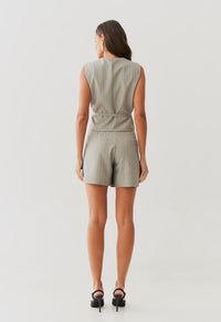 Conju Alf Risca De Giz Shorts e Colete