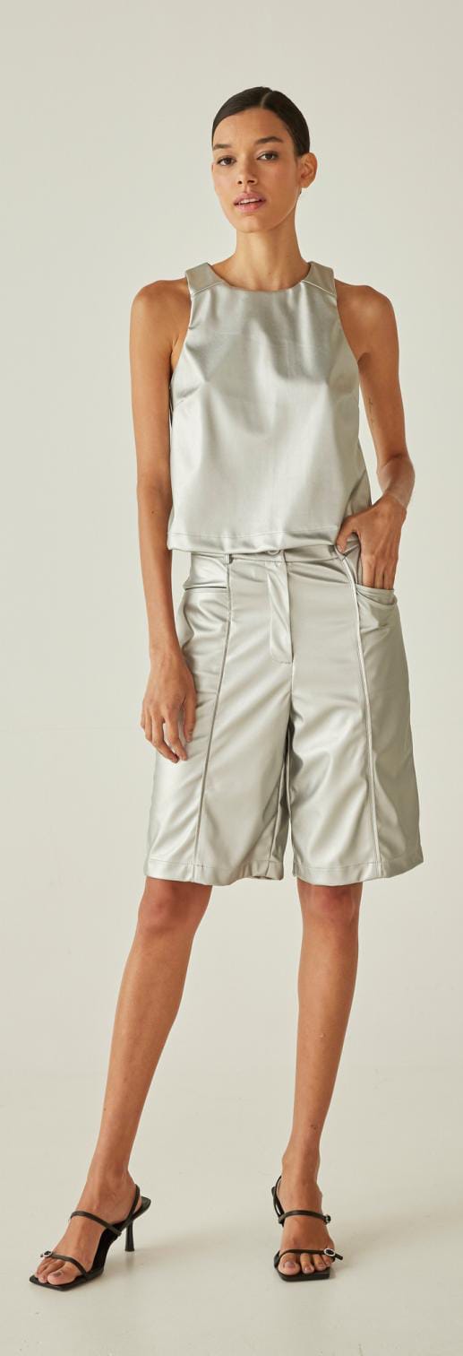 Blusa Couro Prata