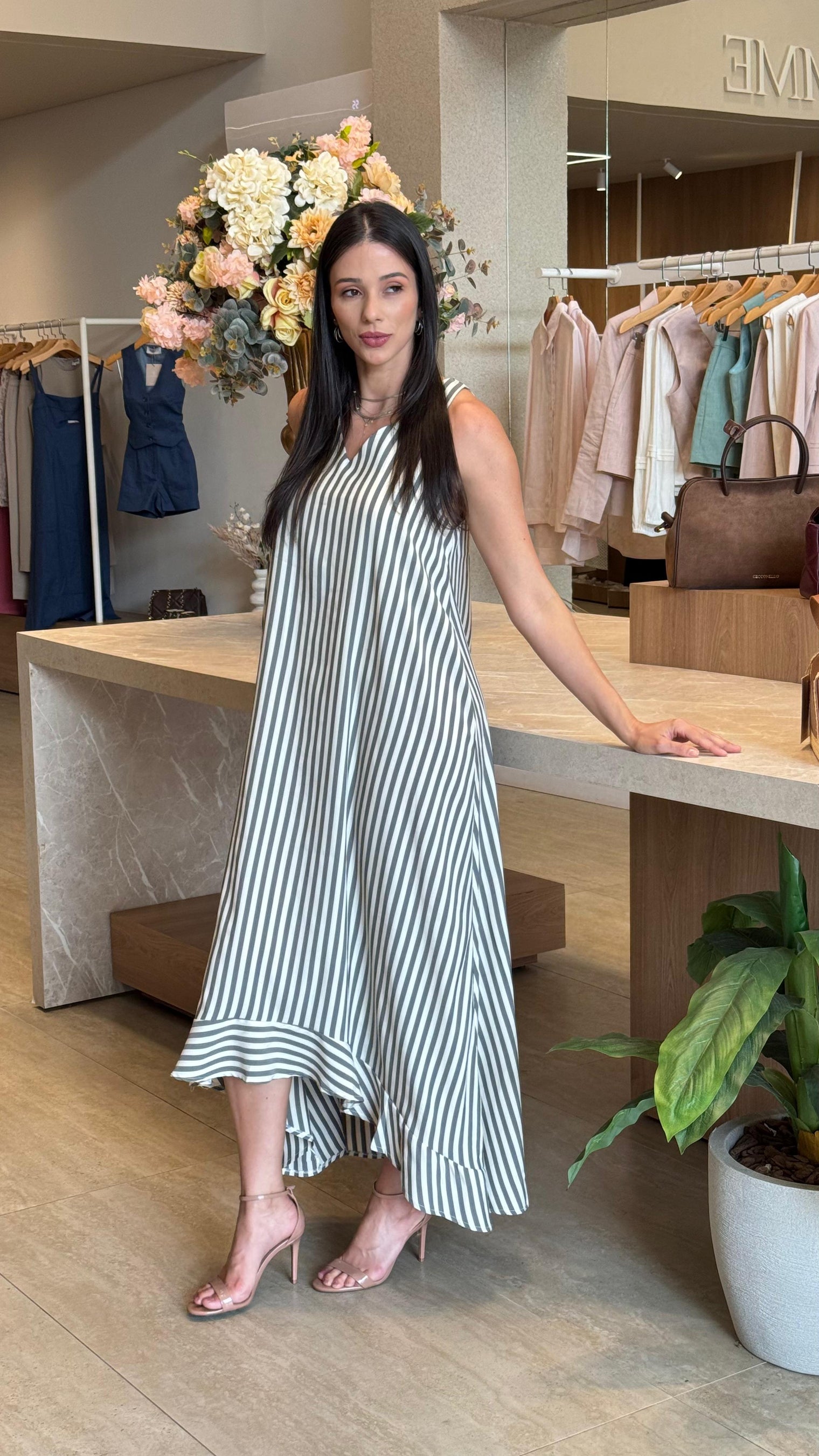 Vestido Longo Barra Larga Cavado