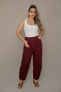 Calça de Sarja com Pregas na Barra